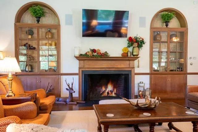 $1,800,000 | 207 Brooks Lane, Londonderry, VT 05148