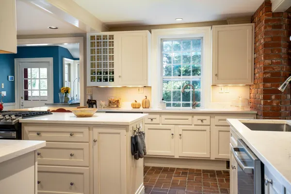 $1,650,000 | 207 Brooks Lane, Londonderry, VT 05148