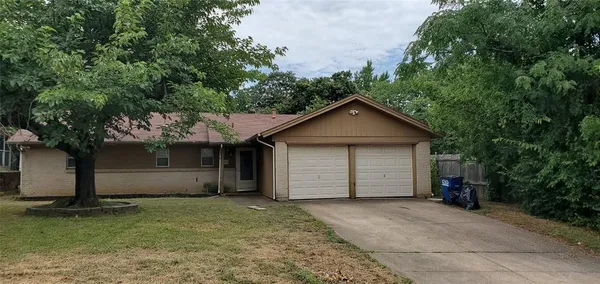 $2,145 | 1801 Sagebrush Trail, Euless, TX 76040