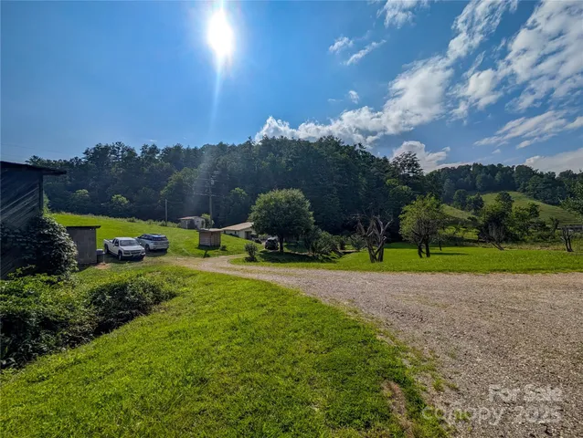 $215,000 | 540 Pound Mill Branch Road, Burnsville, NC 28714