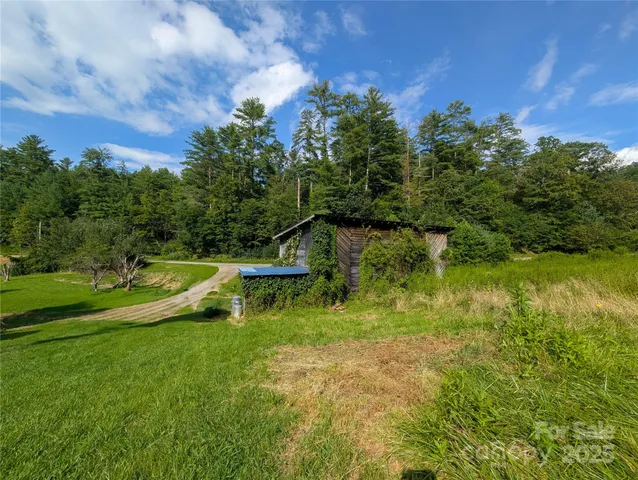 $215,000 | 540 Pound Mill Branch Road, Burnsville, NC 28714