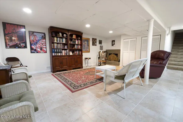 $790,000 | 401 South 1st Avenue, Sandpoint, ID 83864