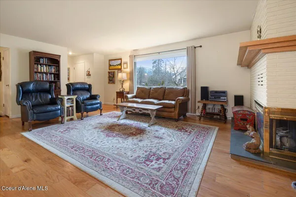 $790,000 | 401 South 1st Avenue, Sandpoint, ID 83864