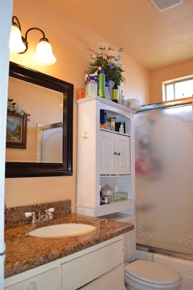 225 Hollenbeck Road San Marcos, CA 92069 - Photo 13 of 16 Gallery Image 13