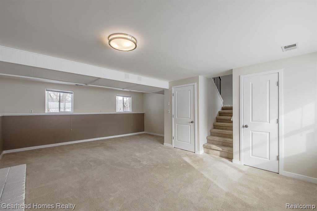12749 Shaffer Road Davisburg, MI 48350 - Photo 33 of 98 Gallery Image 33