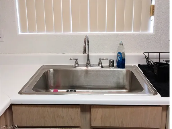 $180,000 | 694 Anne Lane, Unit 694, Henderson, NV 89015