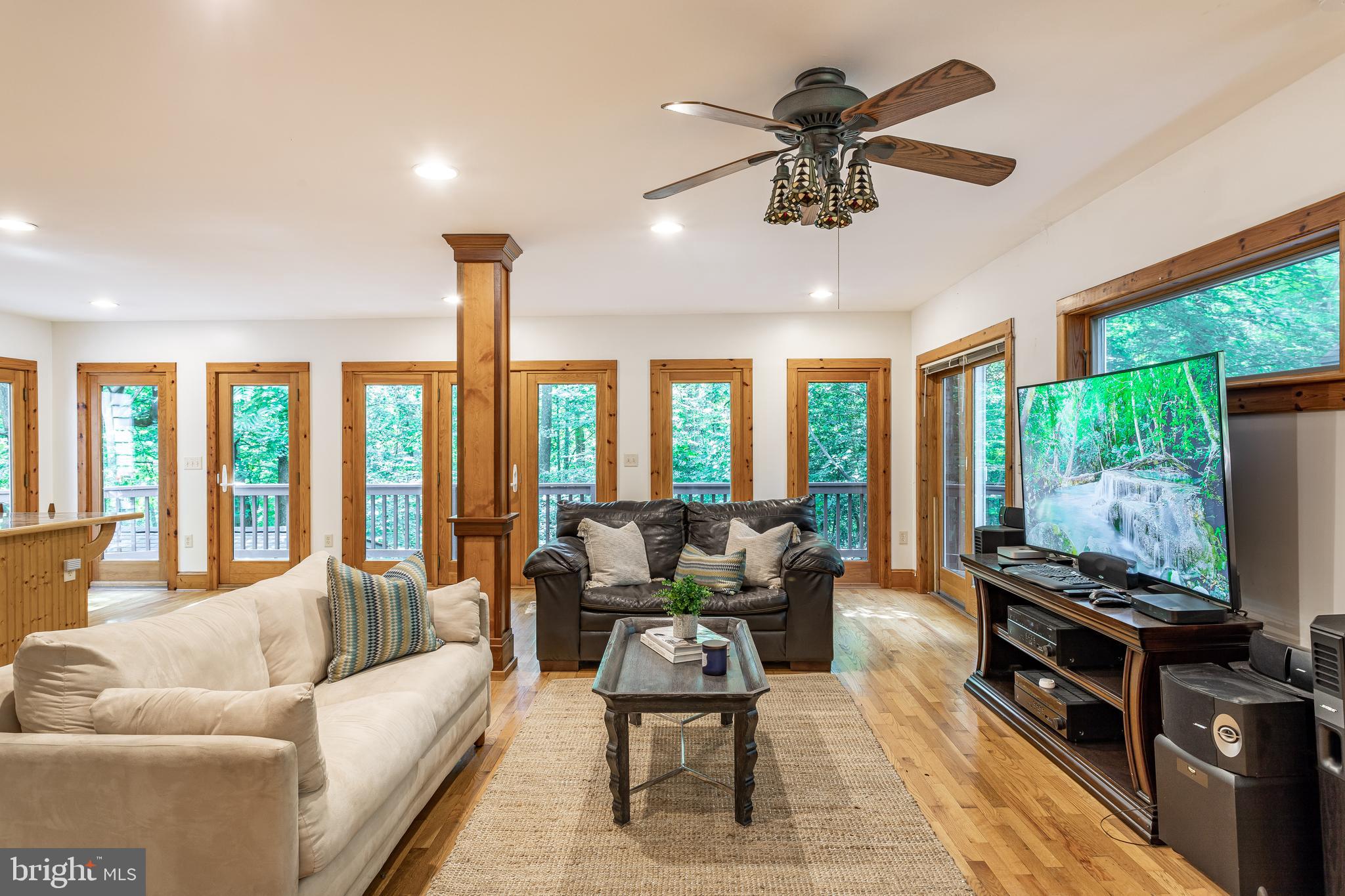 2319 Hickory Road Annapolis, MD 21401 - Photo 19 of 68 Gleaming hardwoods