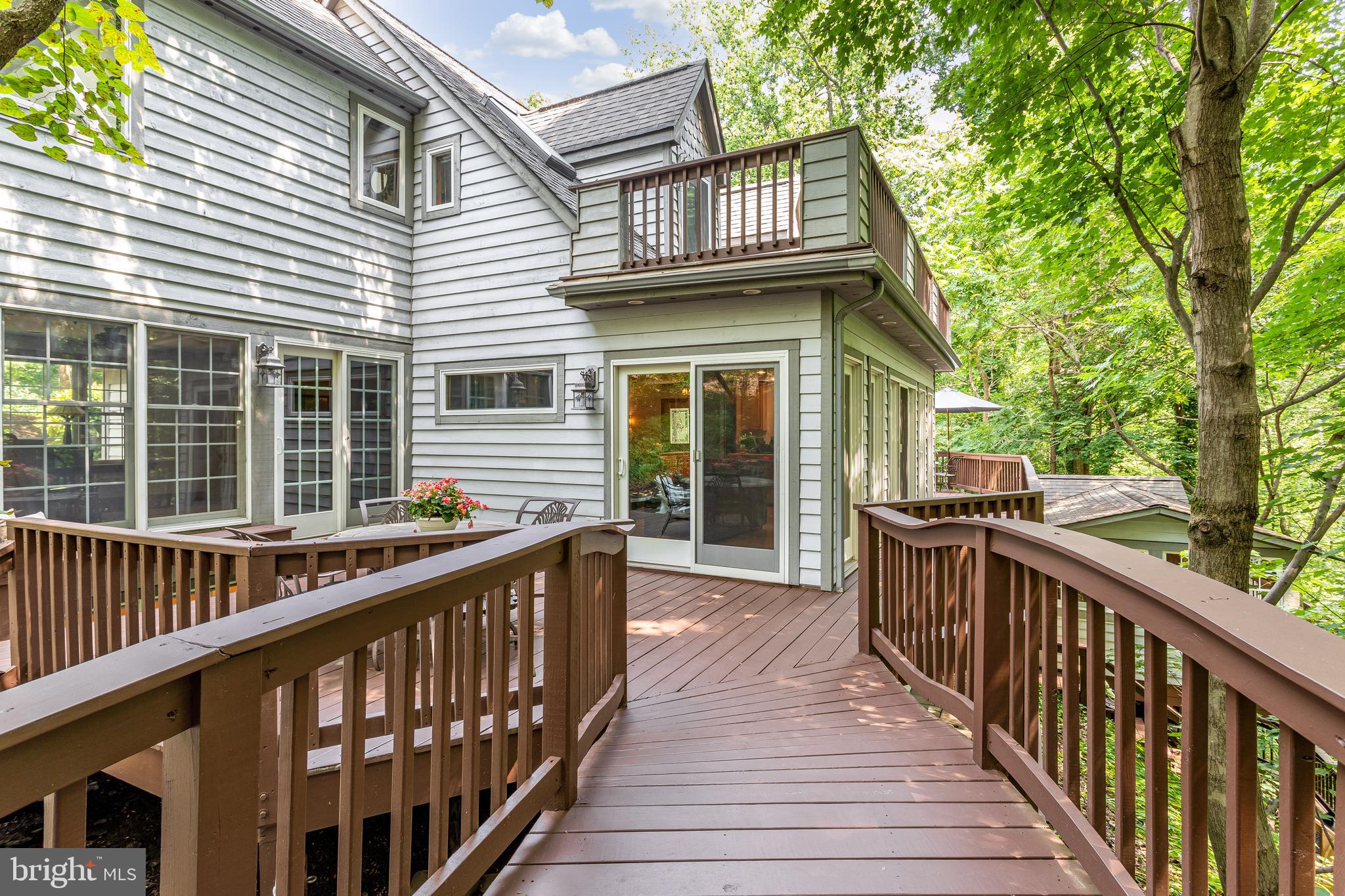 2319 Hickory Road Annapolis, MD 21401 - Photo 7 of 68 Arched bridge takes you to main level