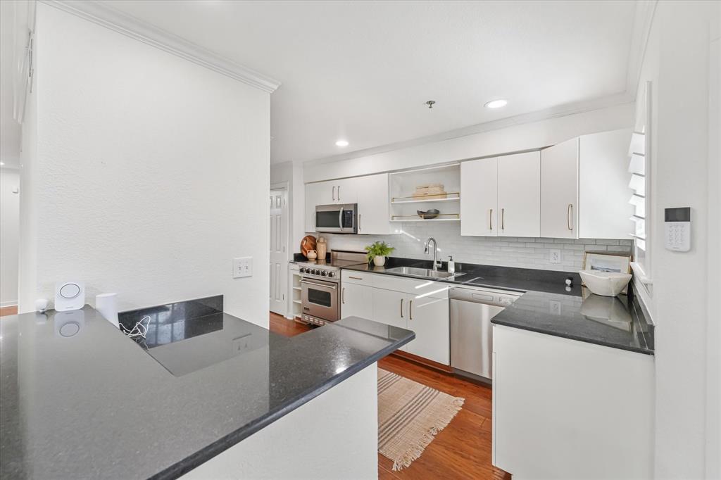 3901 Travis Street, Unit 126 Dallas, TX 75204 - Photo 7 of 29