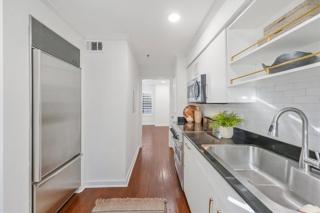 3901 Travis Street, Unit 126 Dallas, TX 75204 - Photo 9 of 29