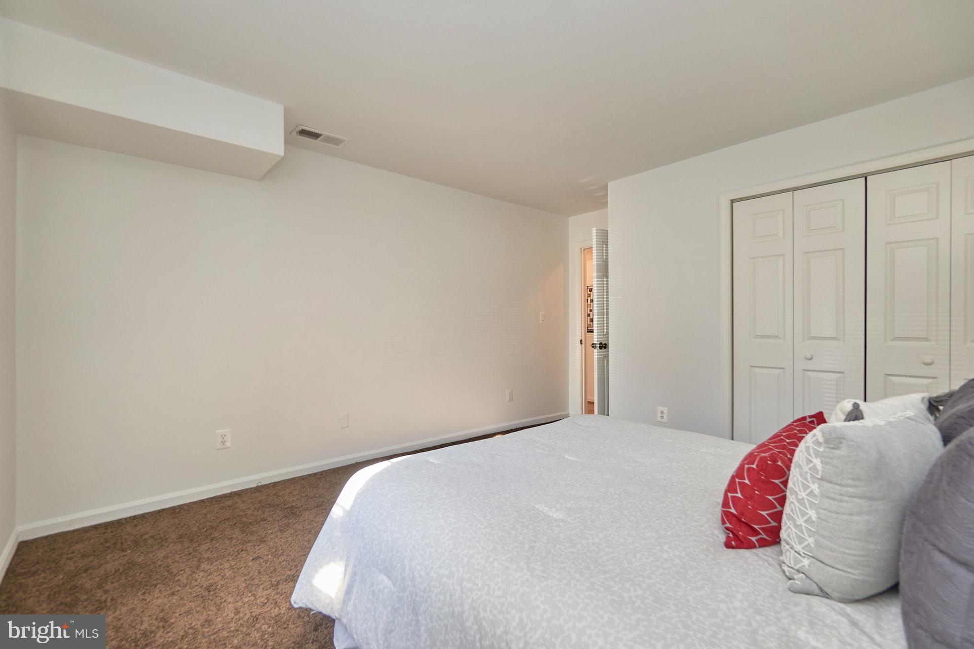8114 Colony Point Road, Unit 236 Springfield, VA 22152 - Photo 18 of 25 Gallery Image 18