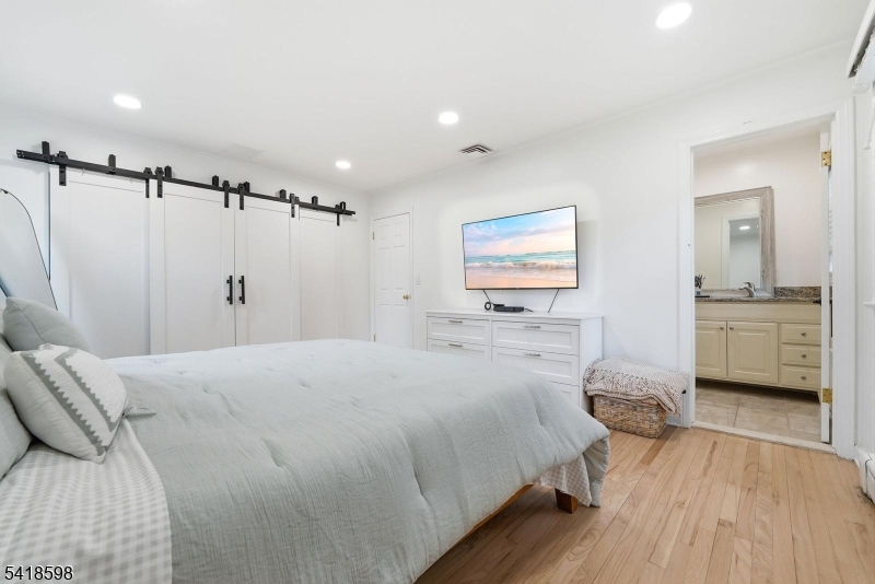 1474 Deer Path Mountainside, NJ 07092 - Photo 20 of 36