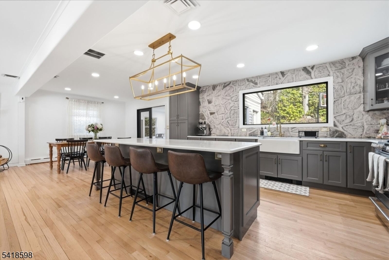 1474 Deer Path Mountainside, NJ 07092 - Photo 9 of 36