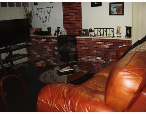 5118 Grove Road Whitehall, PA 15236 - Photo 6 of 8 Den/Family/Great Room.