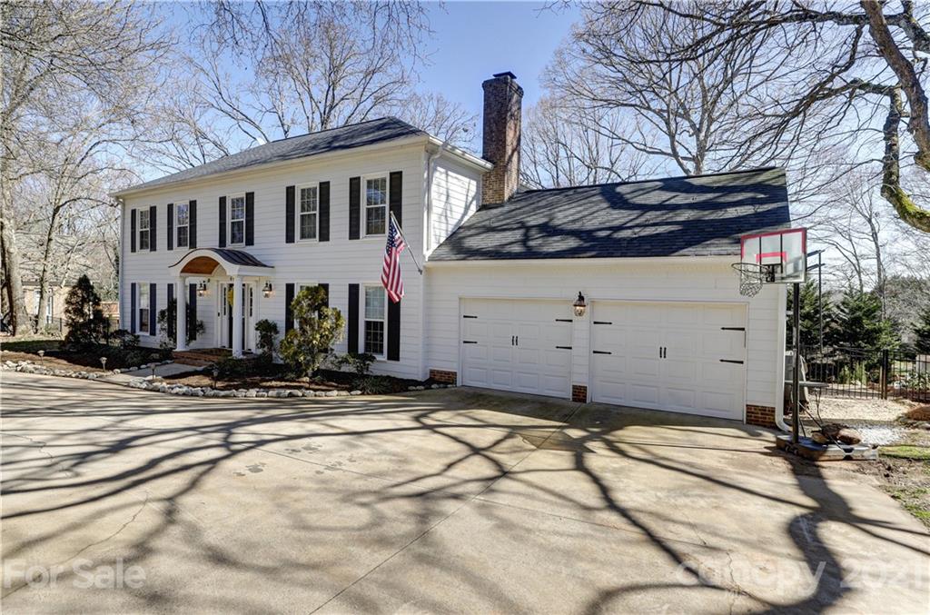6633 Sharon Road Charlotte, NC 28210 - Photo 2 of 48 Gallery Image 2