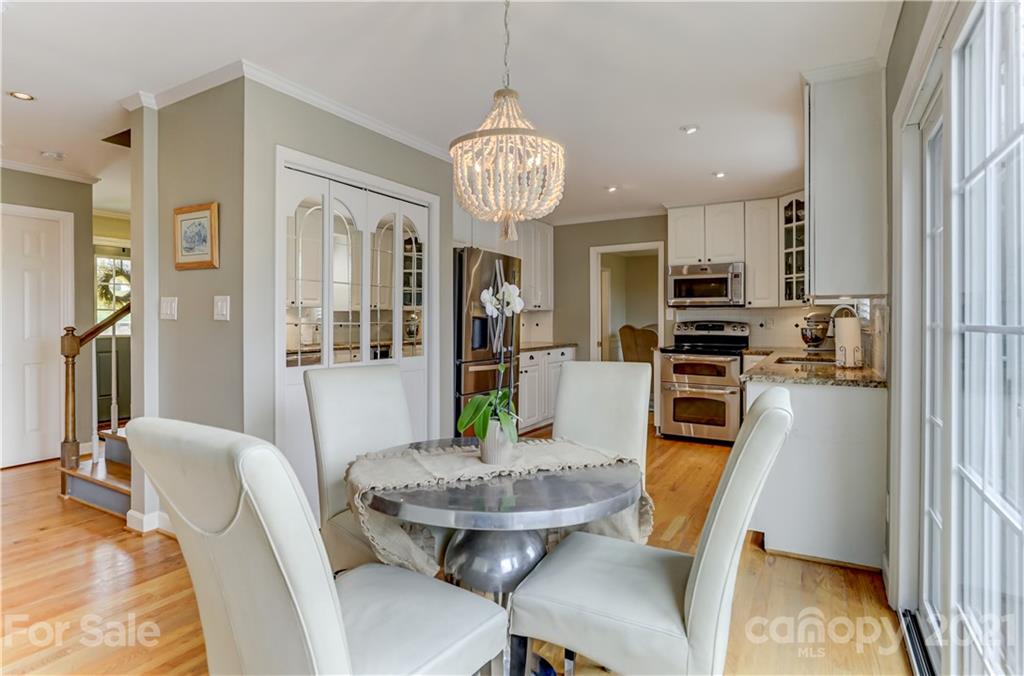 6633 Sharon Road Charlotte, NC 28210 - Photo 12 of 48 Gallery Image 12