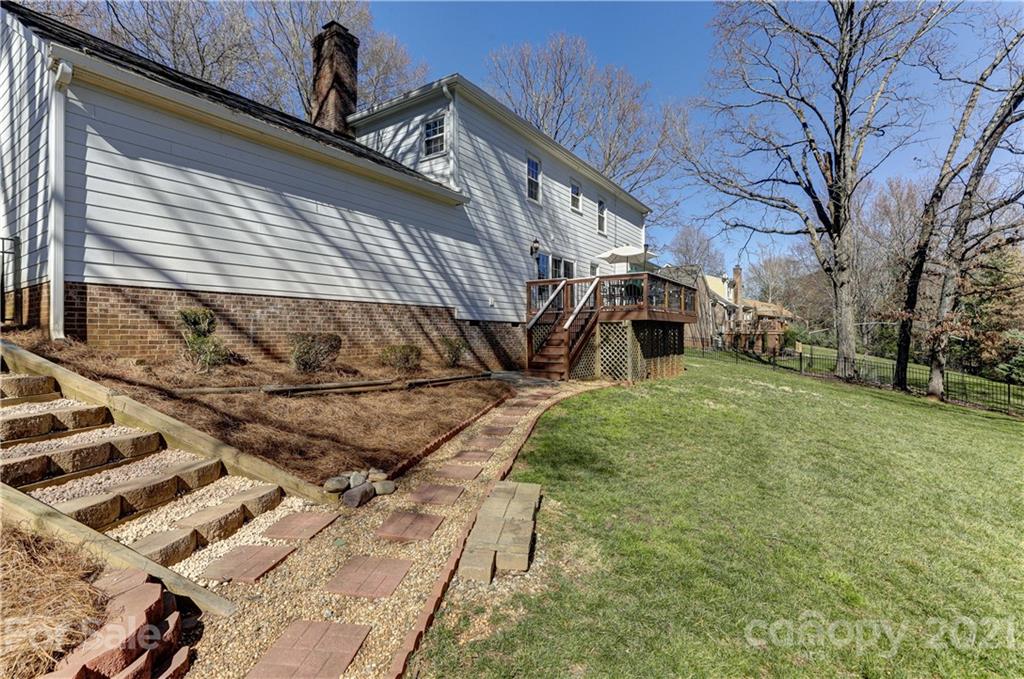 6633 Sharon Road Charlotte, NC 28210 - Photo 42 of 48 Gallery Image 42