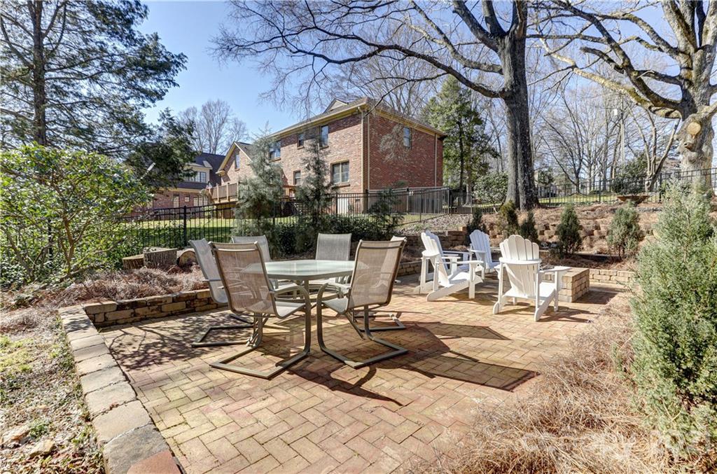 6633 Sharon Road Charlotte, NC 28210 - Photo 45 of 48 Gallery Image 45