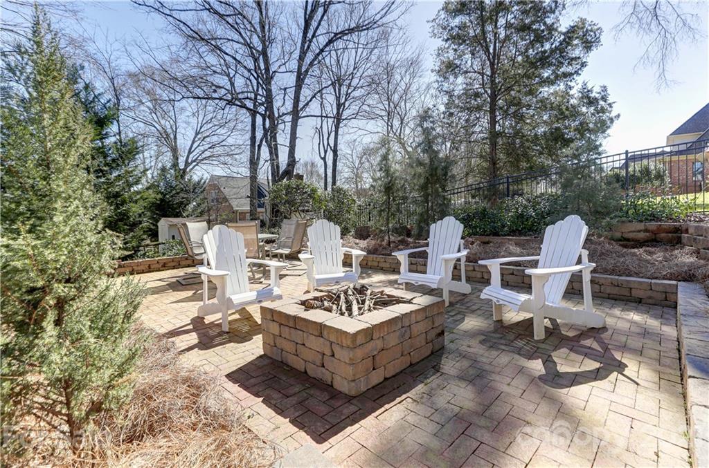 6633 Sharon Road Charlotte, NC 28210 - Photo 46 of 48 Gallery Image 46