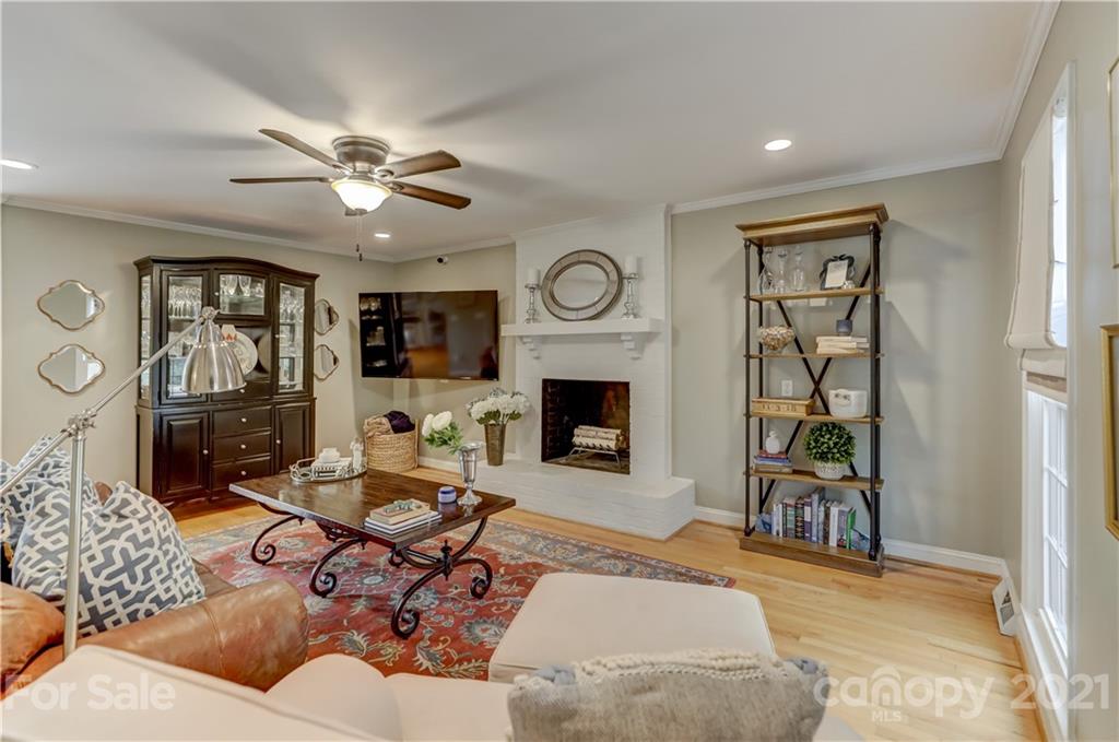 6633 Sharon Road Charlotte, NC 28210 - Photo 7 of 48 Gallery Image 7