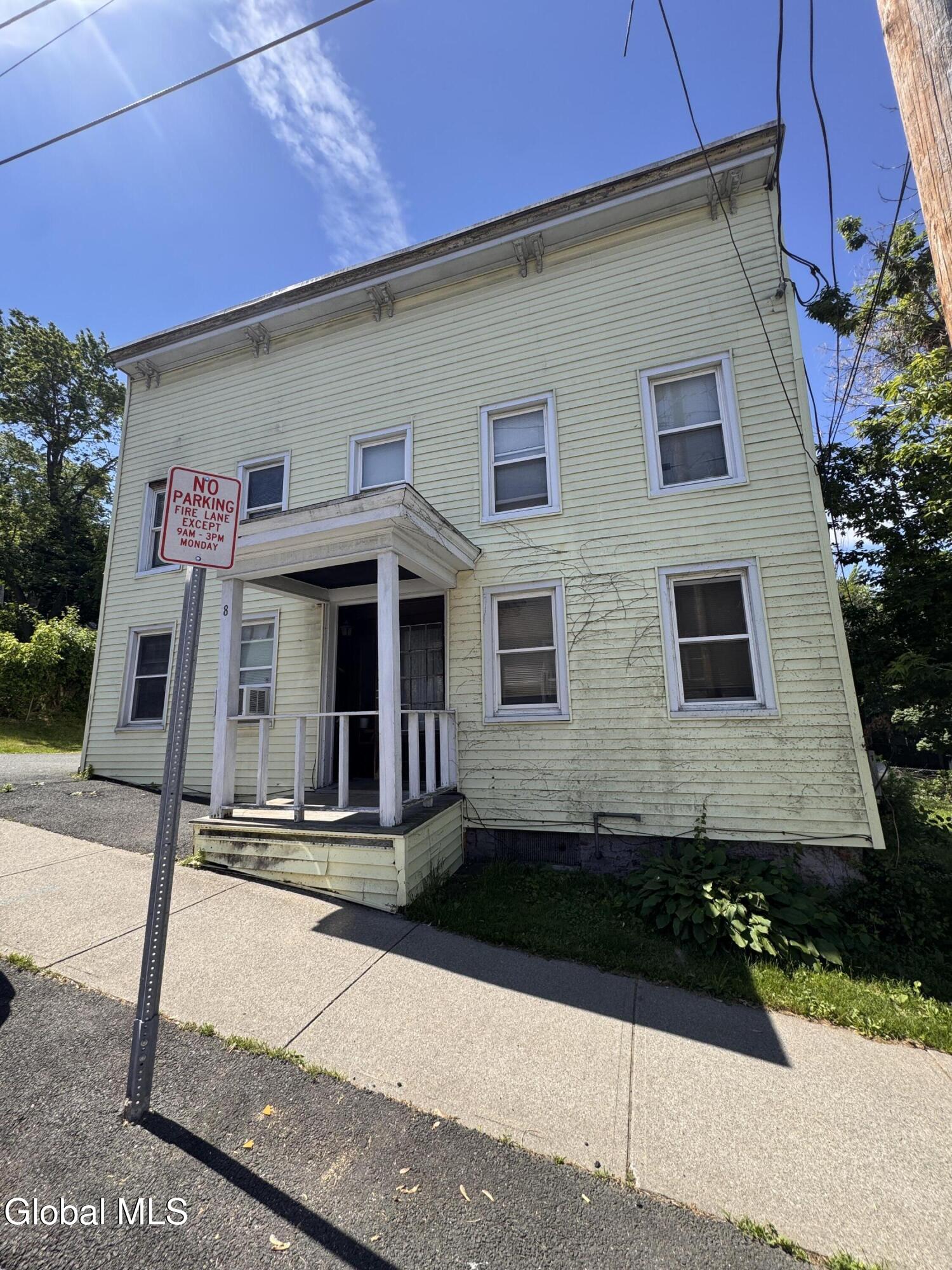 8 John Street Rensselaer, NY 12144 - Photo 2 of 19 IMG_0547