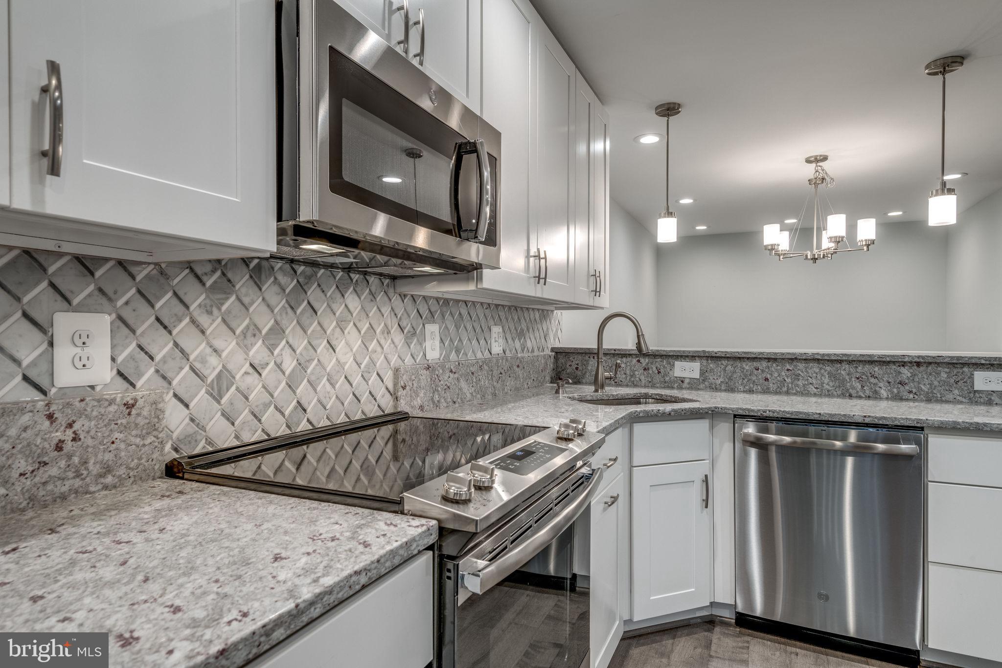 11689 Newbridge Court Reston, VA 20191 - Photo 6 of 42 Gallery Image 6