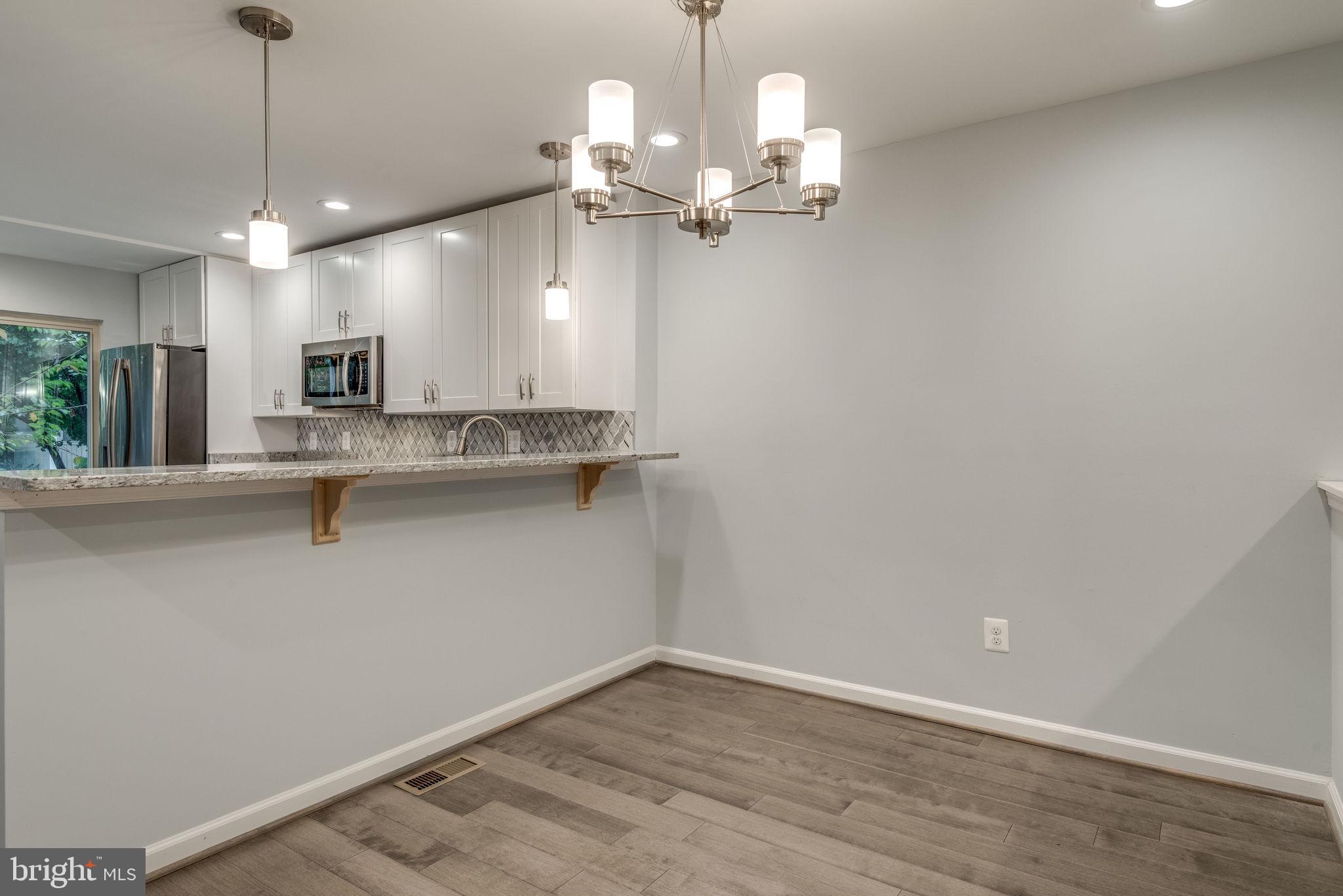 11689 Newbridge Court Reston, VA 20191 - Photo 9 of 42 Gallery Image 9