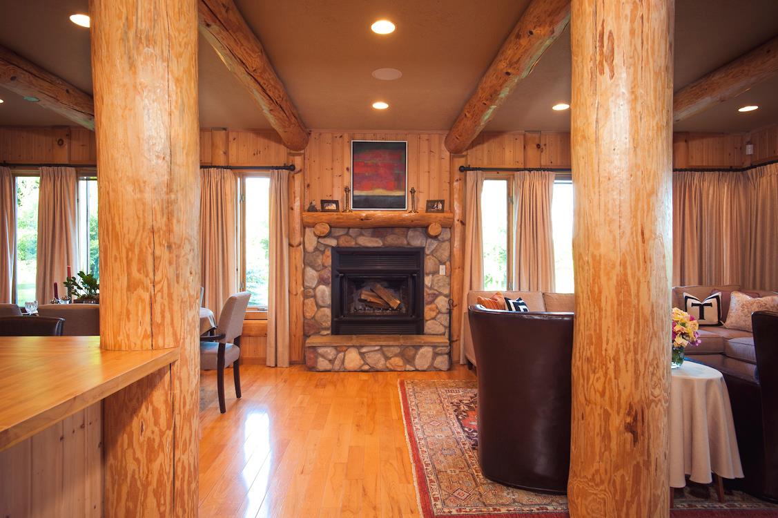 11328 Center Road Traverse City, MI 49686 - Photo 9 of 38 1872804-8.JPG