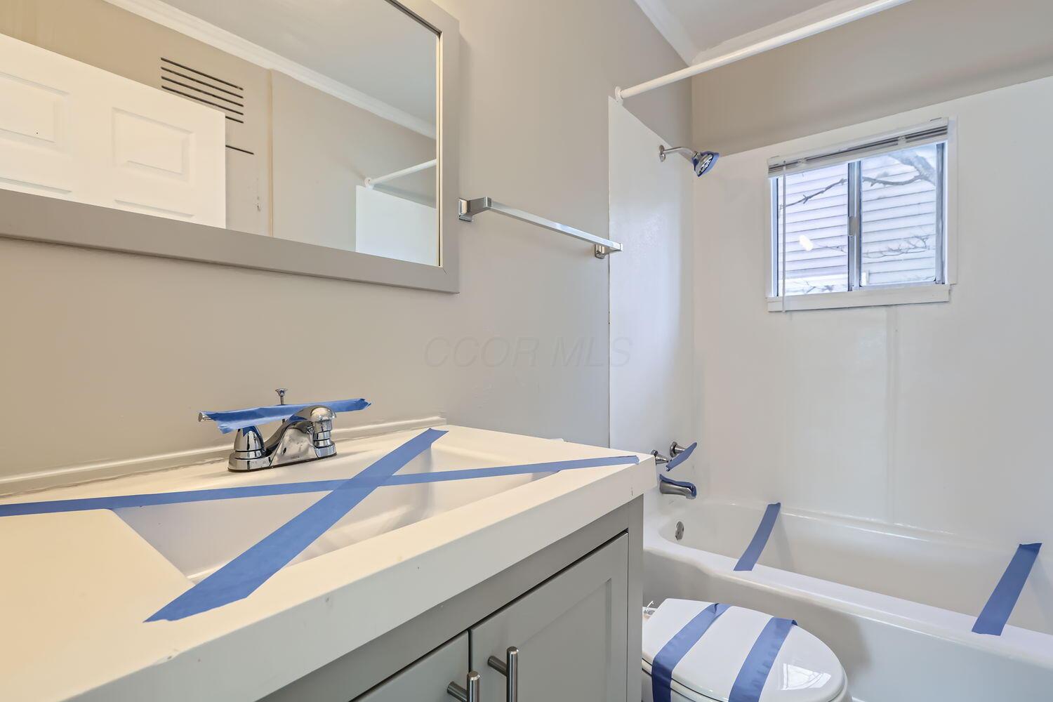 2573 Howey Road Columbus, OH 43211 - Photo 8 of 11 2573 Howey Rd - Web Quality - 008 - 13 P