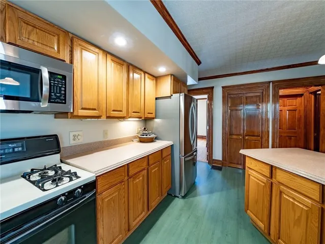 $1,650 | 1108 Lake Avenue, Rochester, NY 14613