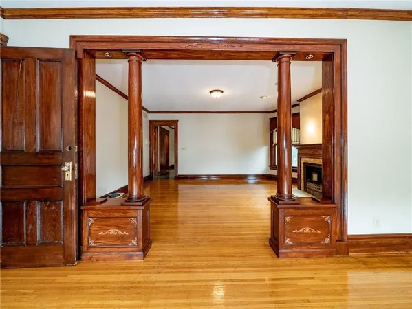 $1,600 | 1108 Lake Avenue, Rochester, NY 14613