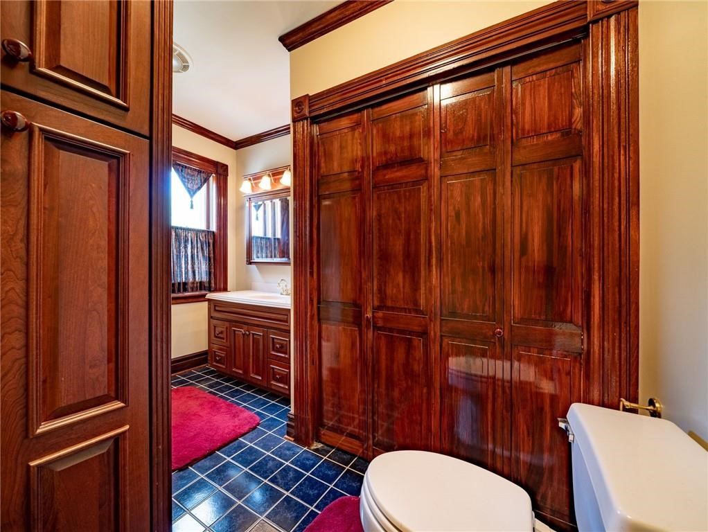 1108 Lake Avenue Rochester, NY 14613 - Photo 8 of 13