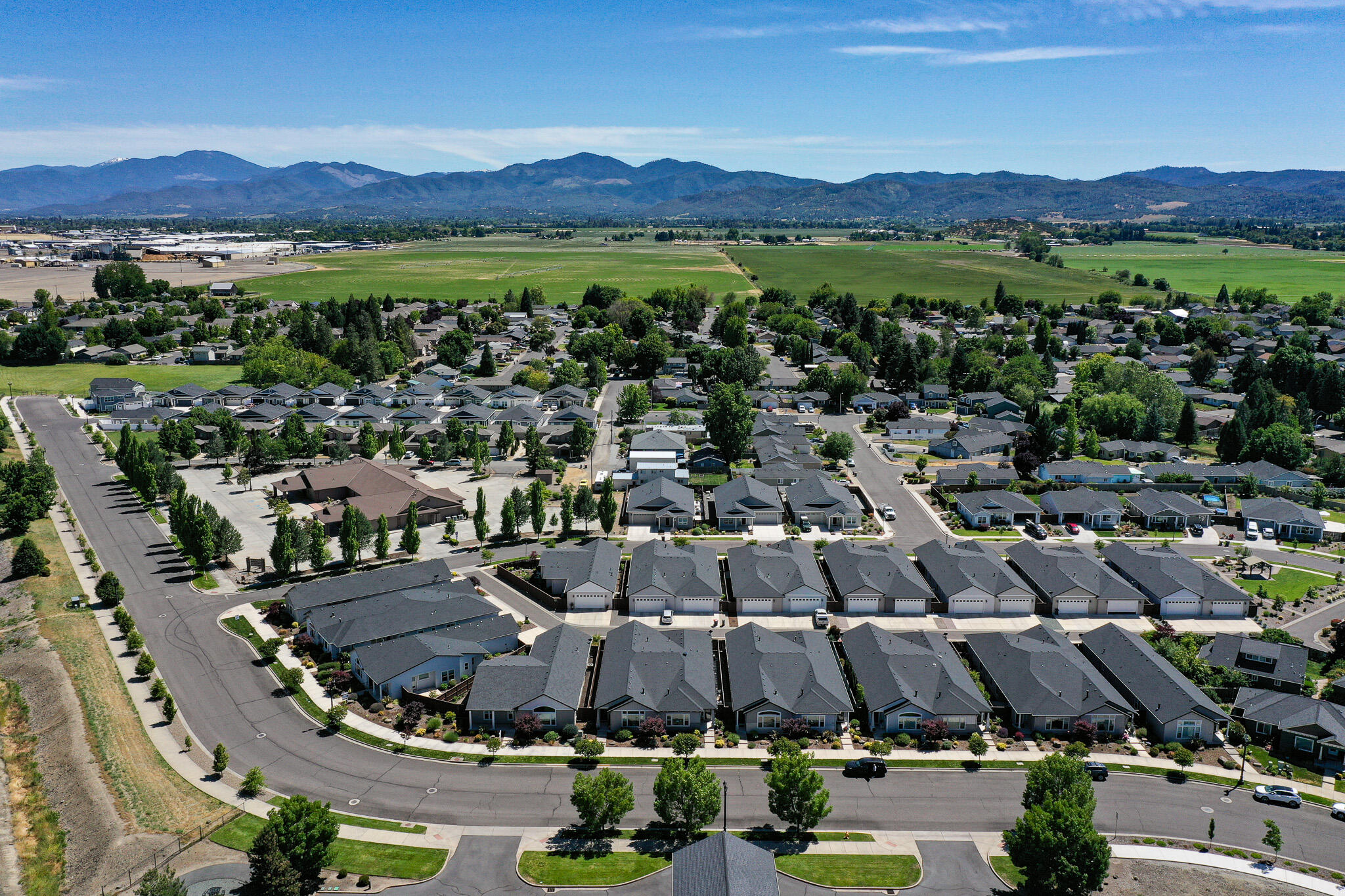 447 South Haskell Street Central Point, OR 97502 - Photo 31 of 31 DJI_0533