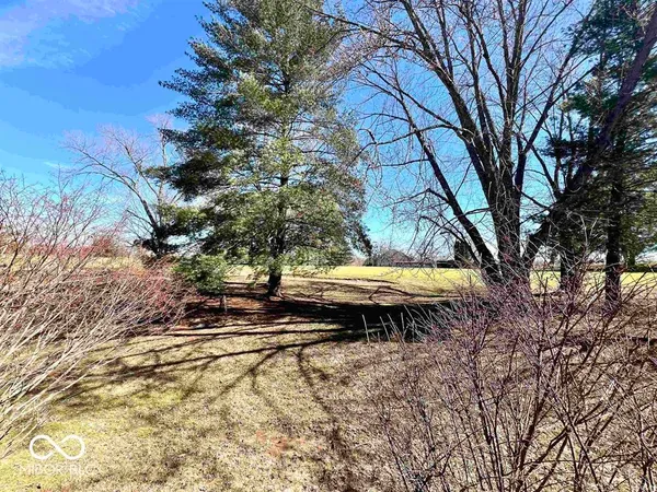 $184,500 | 9479 South Lake Ridge Drive, Bloomington, IN 47401