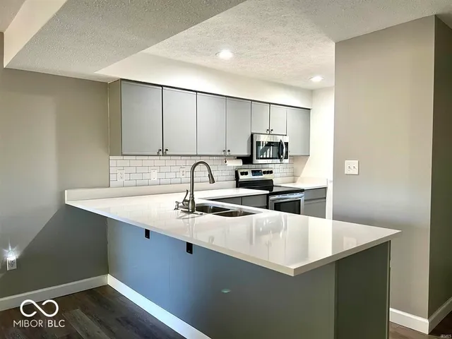 $184,500 | 9479 South Lake Ridge Drive, Bloomington, IN 47401