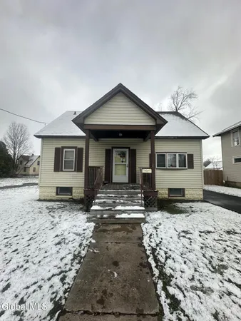$89,900 | 407 East Bloomfield Street, Rome, NY 13440