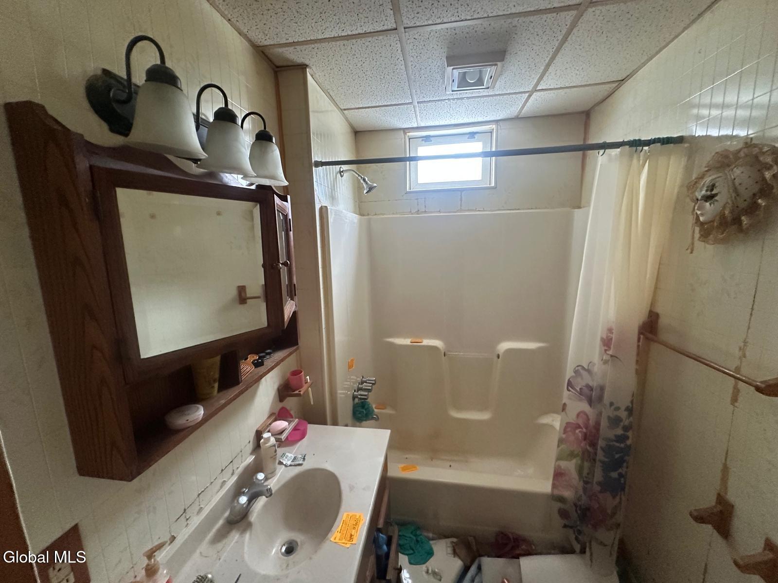 407 East Bloomfield Street Rome, NY 13440 - Photo 16 of 18 IMG-20260407-WA0035