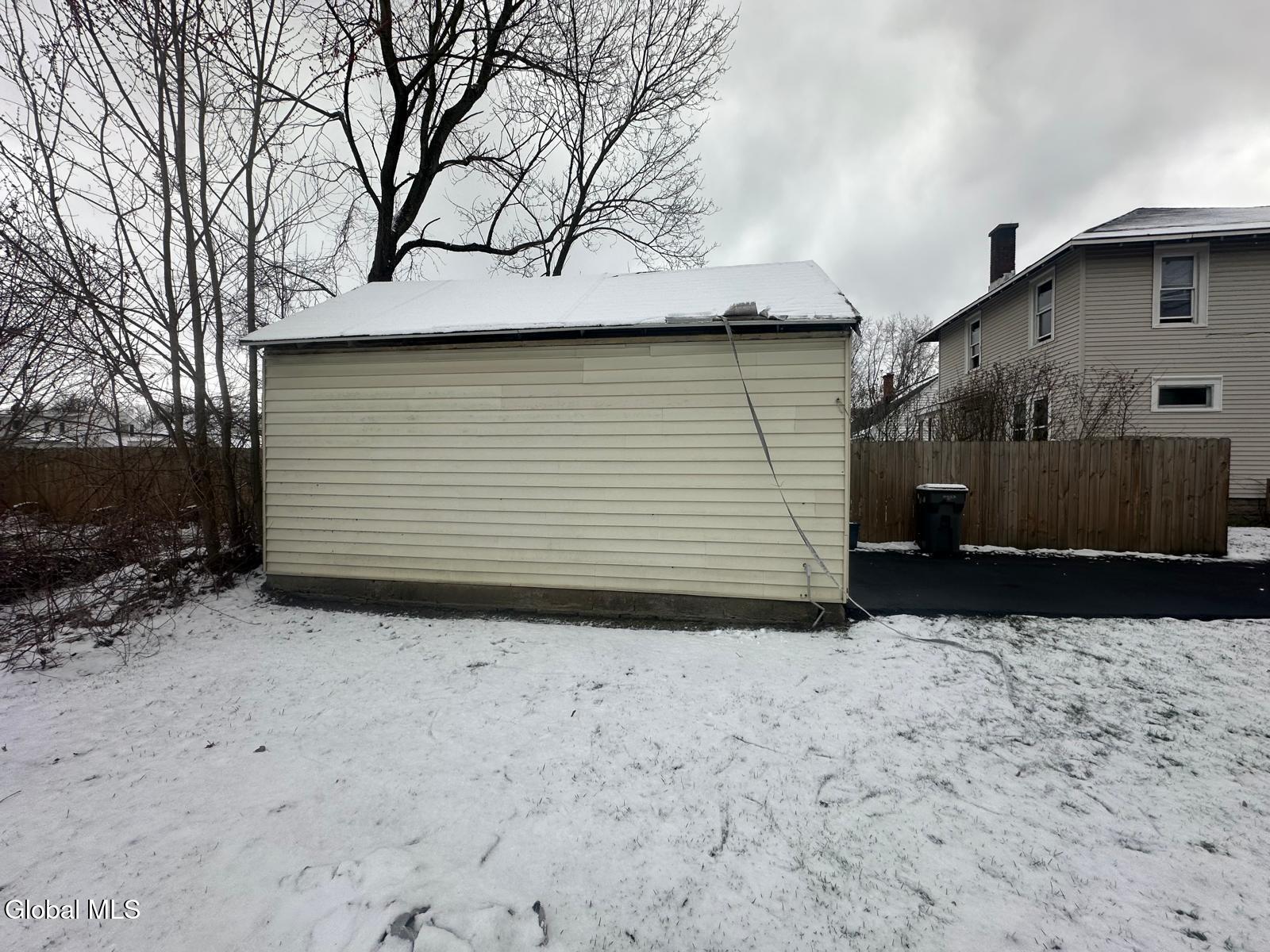 407 East Bloomfield Street Rome, NY 13440 - Photo 8 of 18 IMG-20260407-WA0019