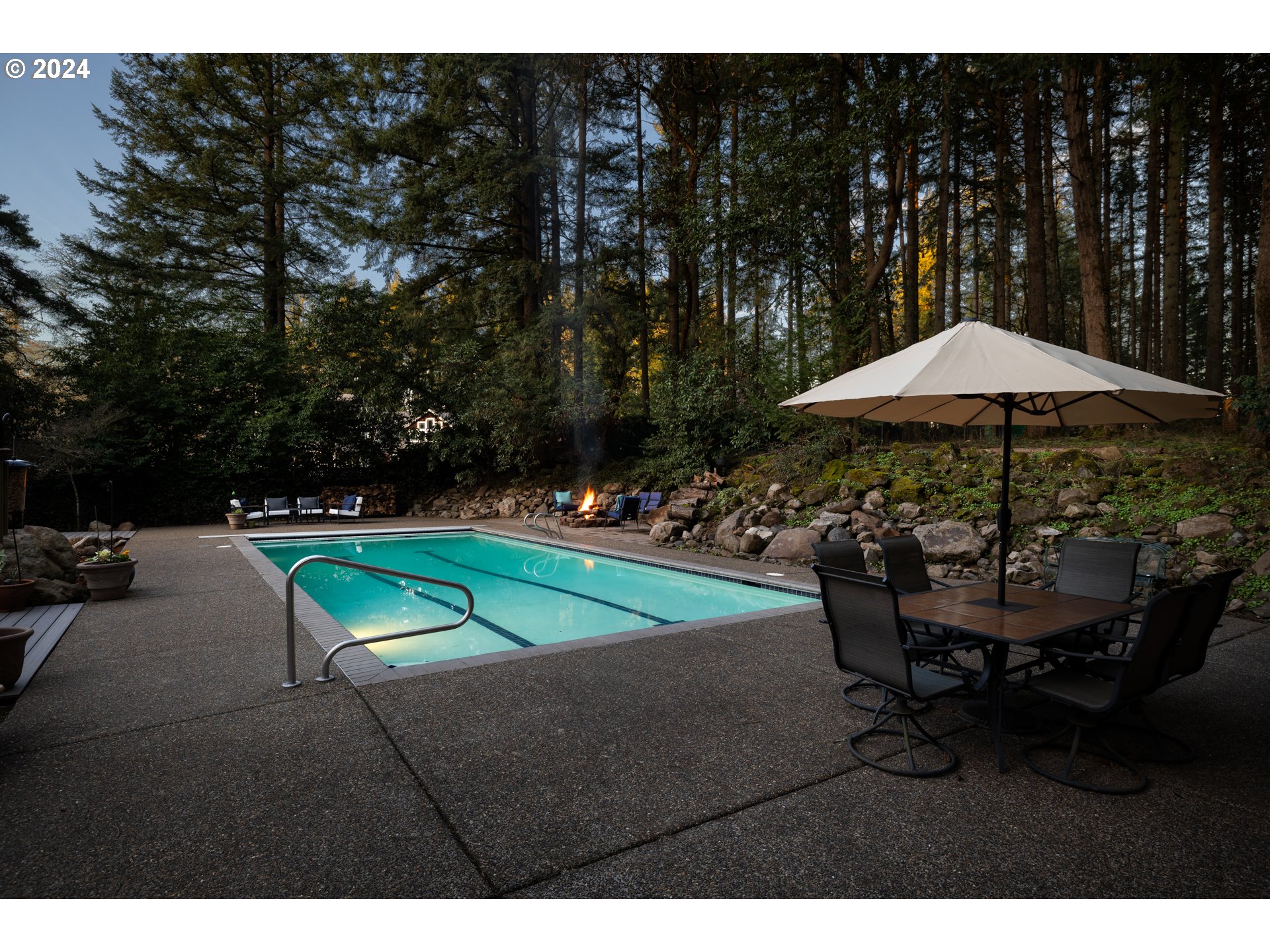 473 Southwest Hebb Park Road West Linn, OR 97068 - Photo 17 of 48 Gallery Image 17