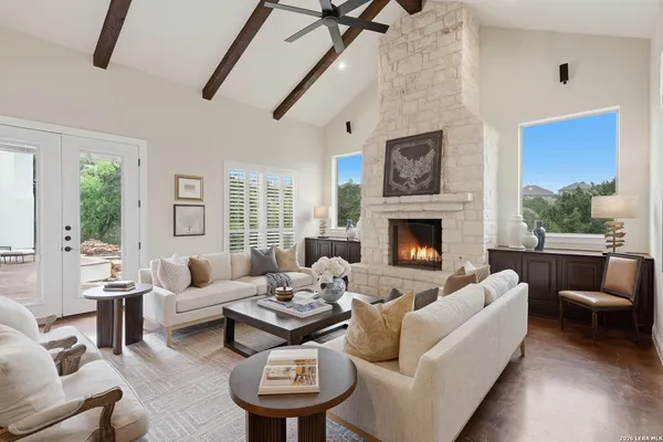$1,200,000 | 18633 Shadow Canyon Drive, Helotes, TX 78023