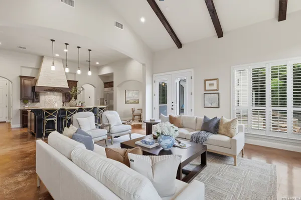 $1,200,000 | 18633 Shadow Canyon Drive, Helotes, TX 78023