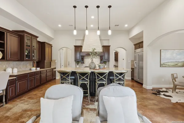 $1,200,000 | 18633 Shadow Canyon Drive, Helotes, TX 78023