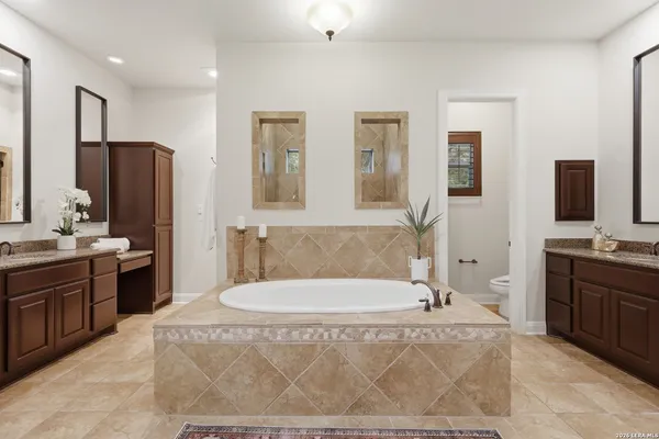 $1,200,000 | 18633 Shadow Canyon Drive, Helotes, TX 78023