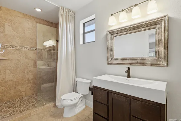 $1,200,000 | 18633 Shadow Canyon Drive, Helotes, TX 78023