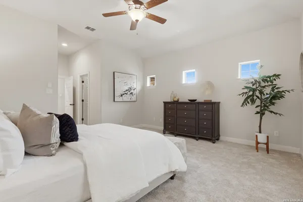 $1,200,000 | 18633 Shadow Canyon Drive, Helotes, TX 78023