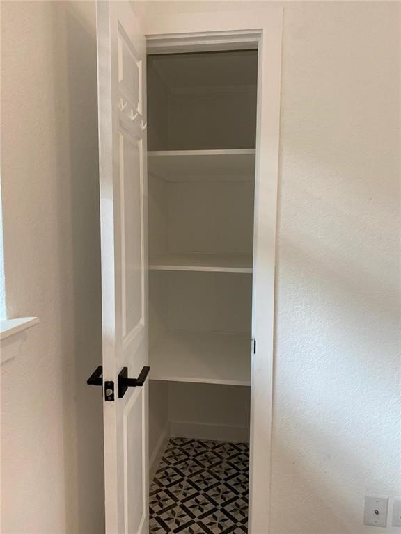 2605 Enfield Road, Unit 109 Austin, TX 78703 - Photo 19 of 33 Additional Closet