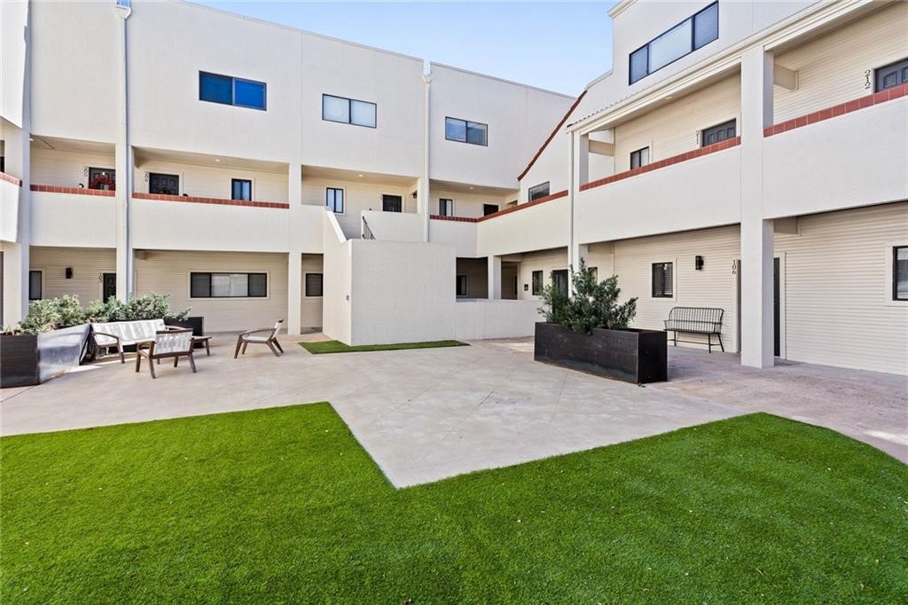 2605 Enfield Road, Unit 109 Austin, TX 78703 - Photo 3 of 33 Courtyard