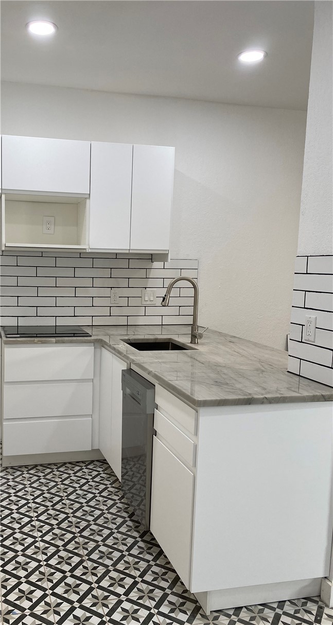 2605 Enfield Road, Unit 109 Austin, TX 78703 - Photo 7 of 33 Kitchen counters