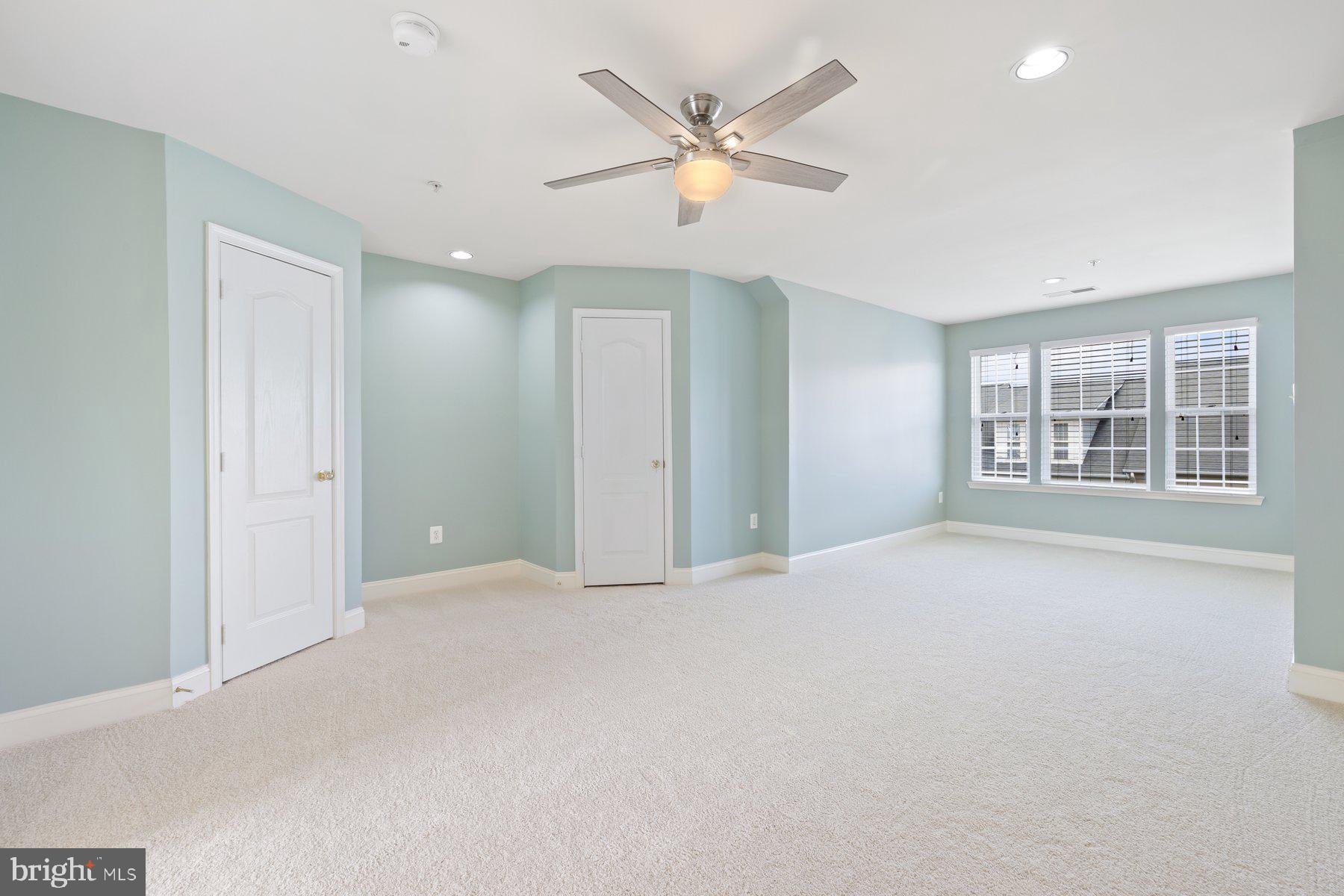 1009 Gaither Road Rockville, MD 20850 - Photo 32 of 50 2nd Primary bedroom
