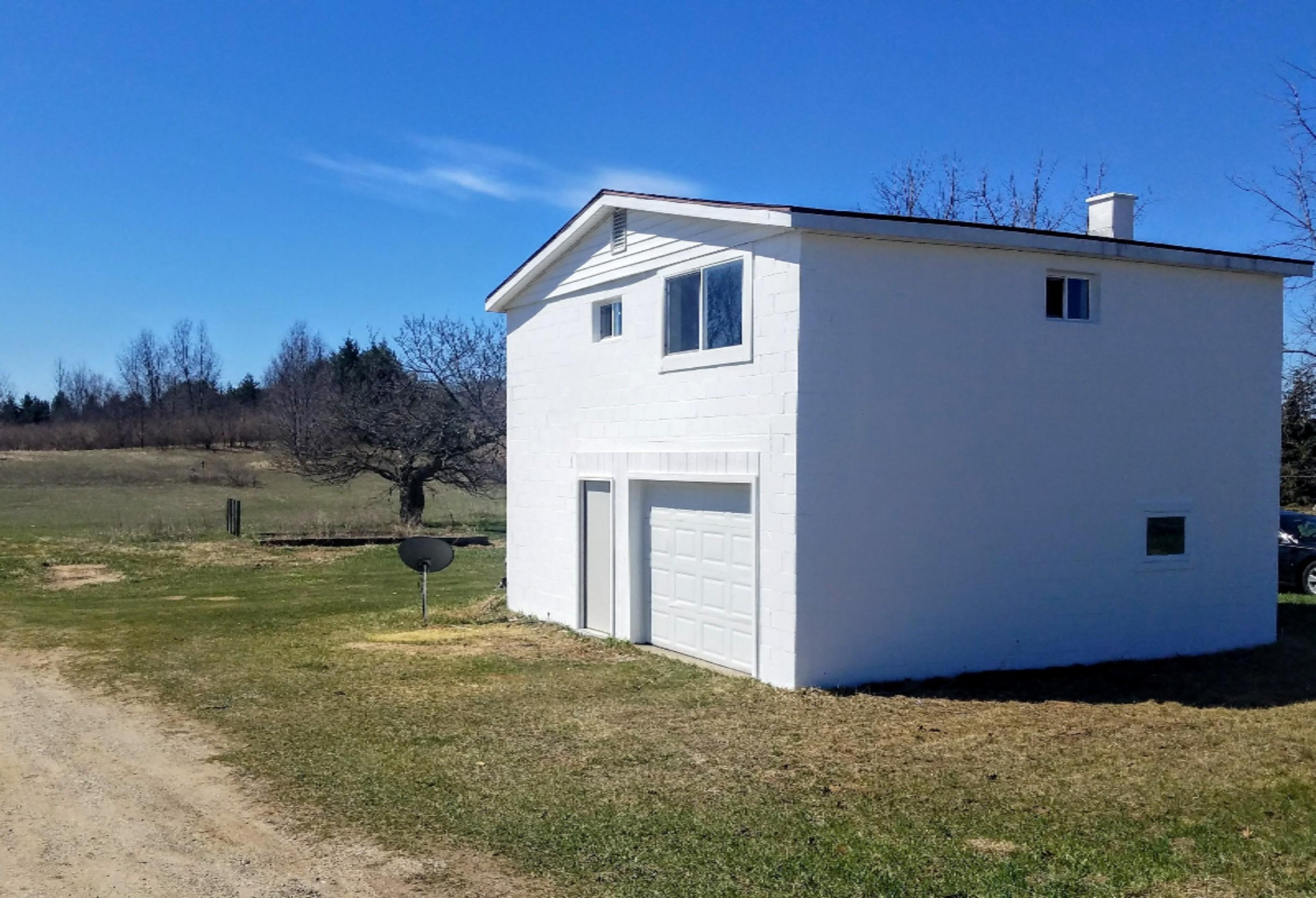 751 East Arthur Road Rothbury, MI 49452 - Photo 4 of 62 20180428_113628